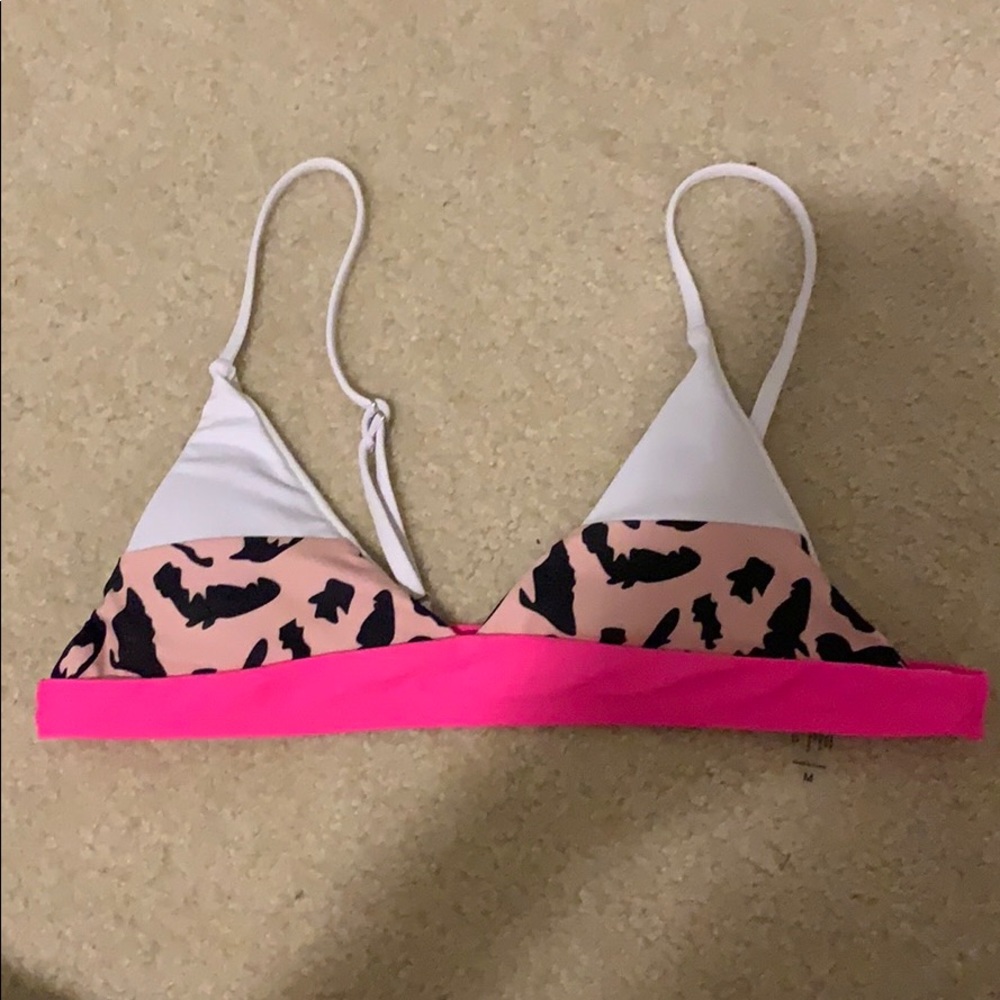 Triangle bikini top NWOT